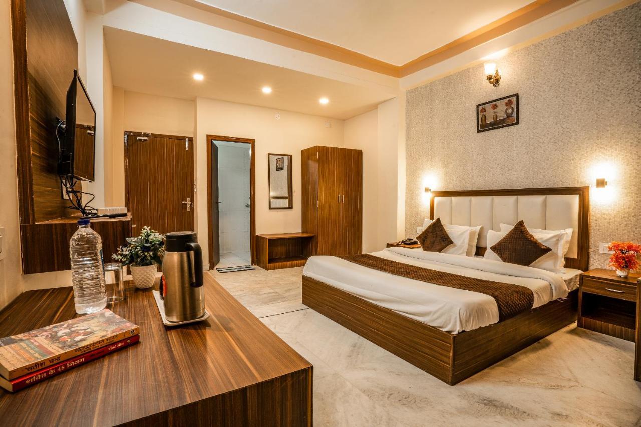 Hotel Tripli Udaipur Exterior foto
